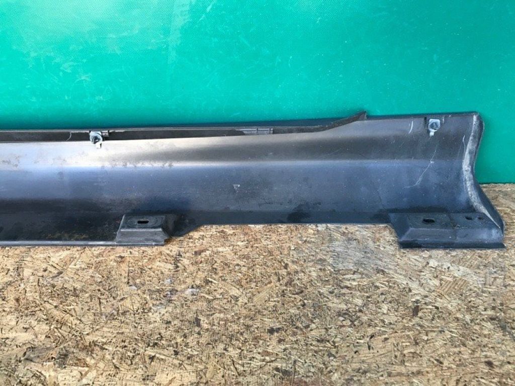 CP9Z-5810176-B | Накладка порогу зовнішня прав. FORD FOCUS 10-18 - Фото 13