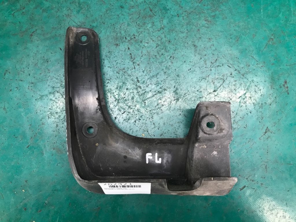 3XF46-AC100 | Бризговик передн. лів. HYUNDAI ELANTRA MD 10-15