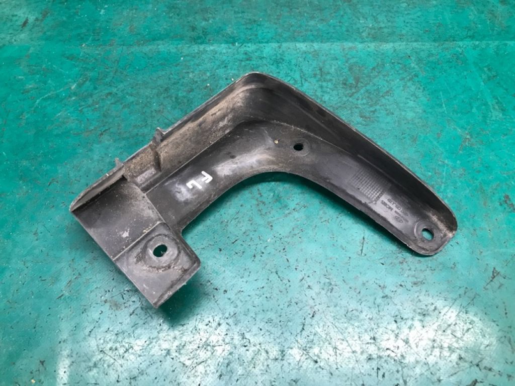 3XF46-AC100 | Бризговик передн. лів. HYUNDAI ELANTRA MD 10-15 - Фото 3