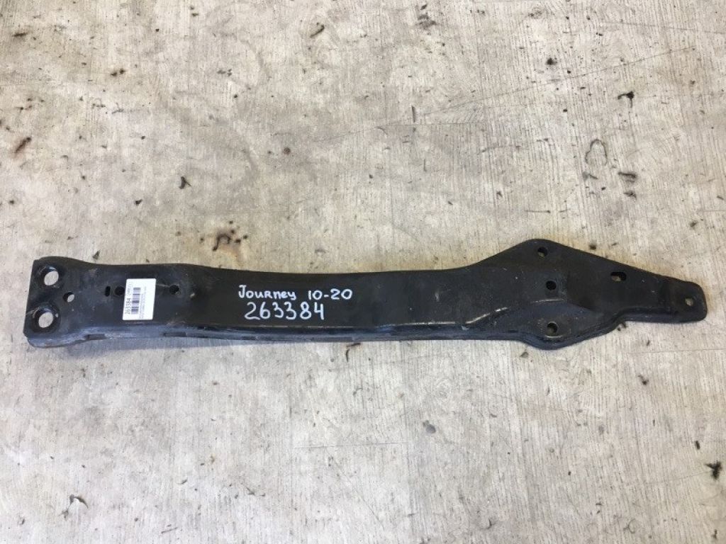 5272647AE | Балка двигуна поздовжня DODGE JOURNEY 08-20