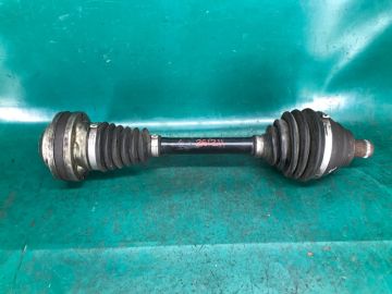 Привід передній лів. VOLKSWAGEN PASSAT CC 12-18