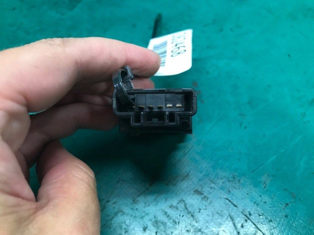 84415-04020 | Кнопка TOYOTA TACOMA 05-15 - Фото 4