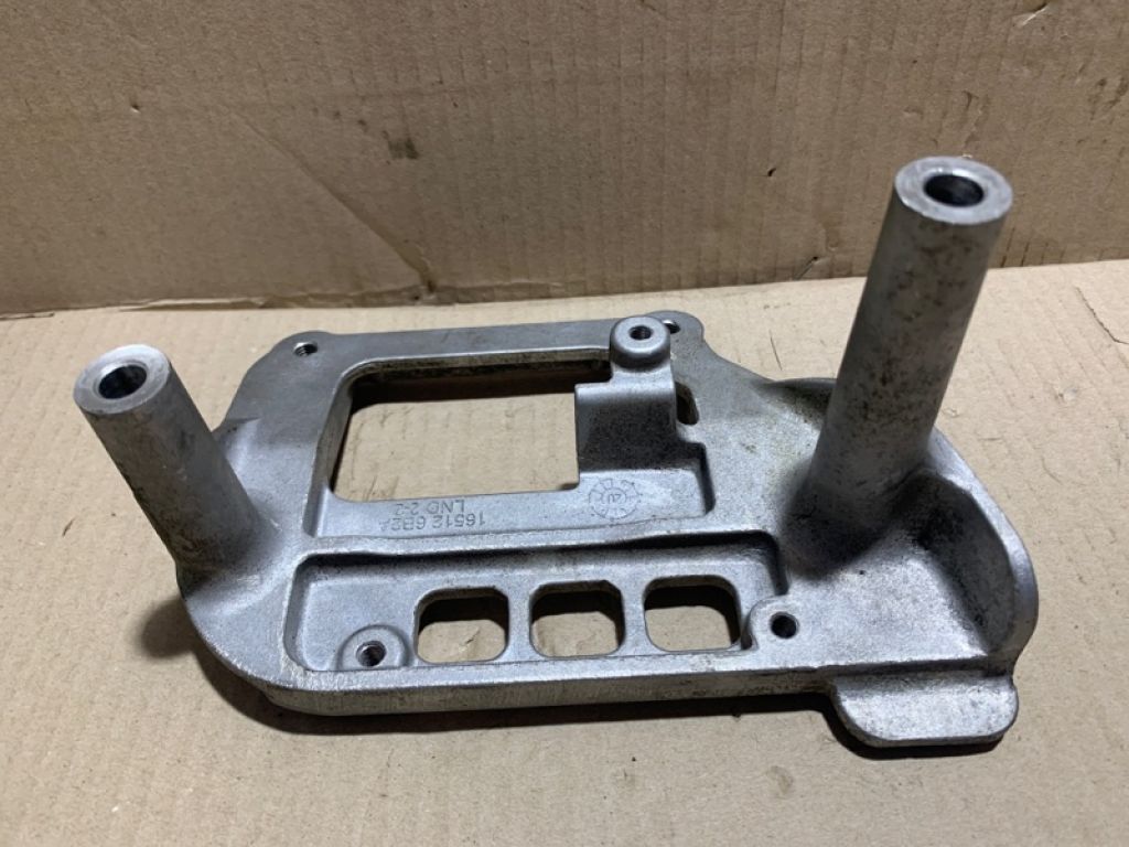 16512-6B2-A00 | Кронштейн ACURA RDX 19-