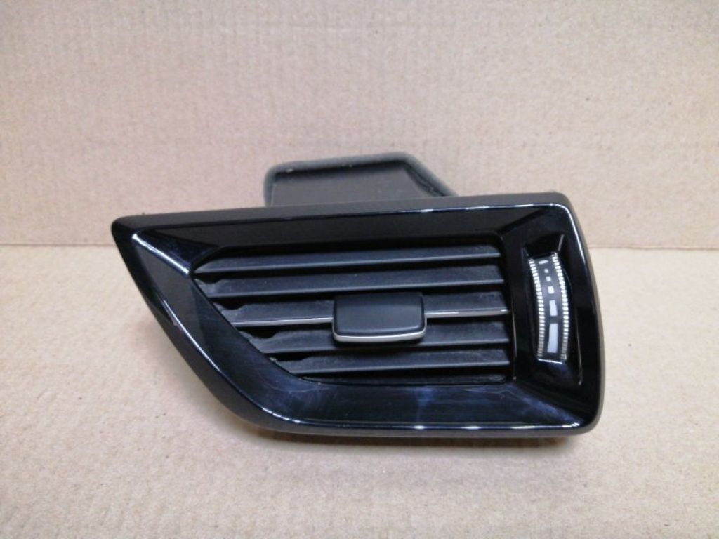 77620-TJB-A02ZB | Дефлектор воздушный передн. прав. ACURA RDX 19-