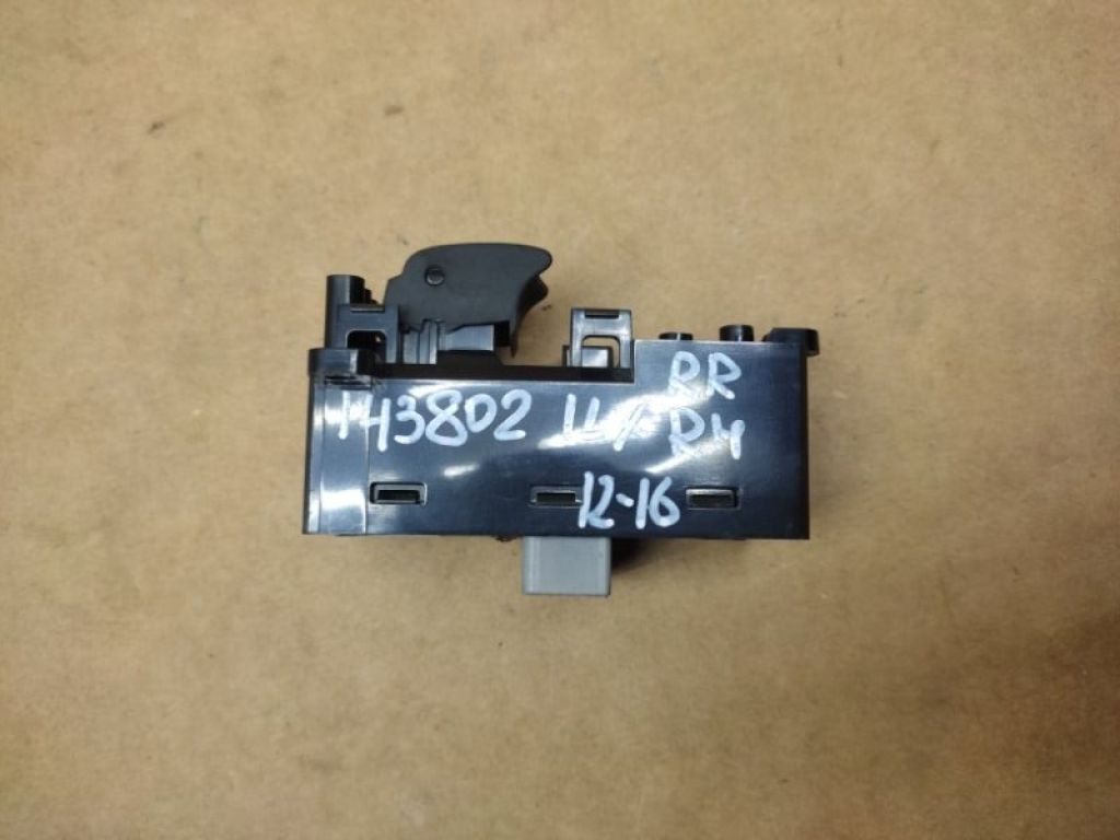 35770-TK4-A01 | Кнопка стеклоподъемника задн. прав. ACURA ILX 12-16 - Фото 2