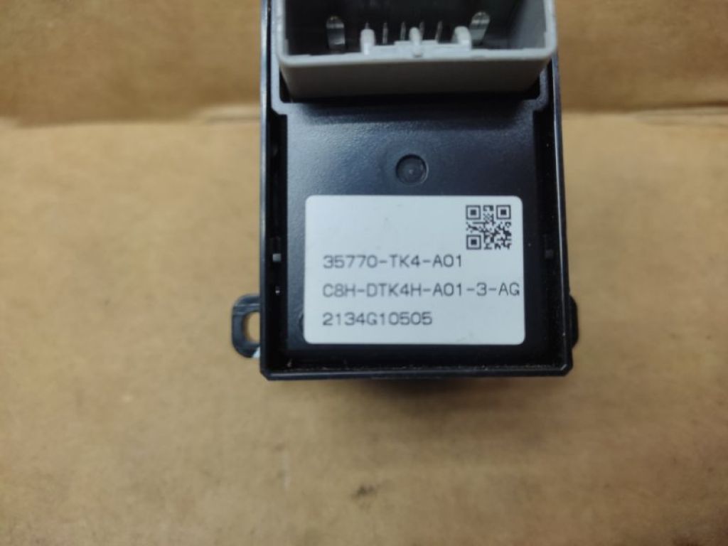 35770-TK4-A01 | Кнопка склопідіймача ACURA ILX 12-16 - Фото 5