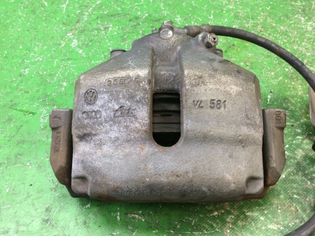 1K0615123E | Супорт гальмівний передн. VOLKSWAGEN JETTA 05-10