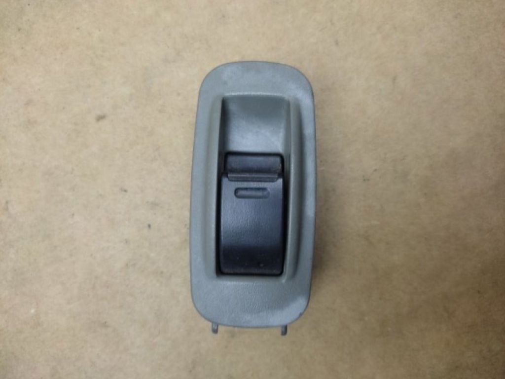 84810-AA010-B2 | Кнопка стеклоподъемника задн. лев. TOYOTA TACOMA 05-15