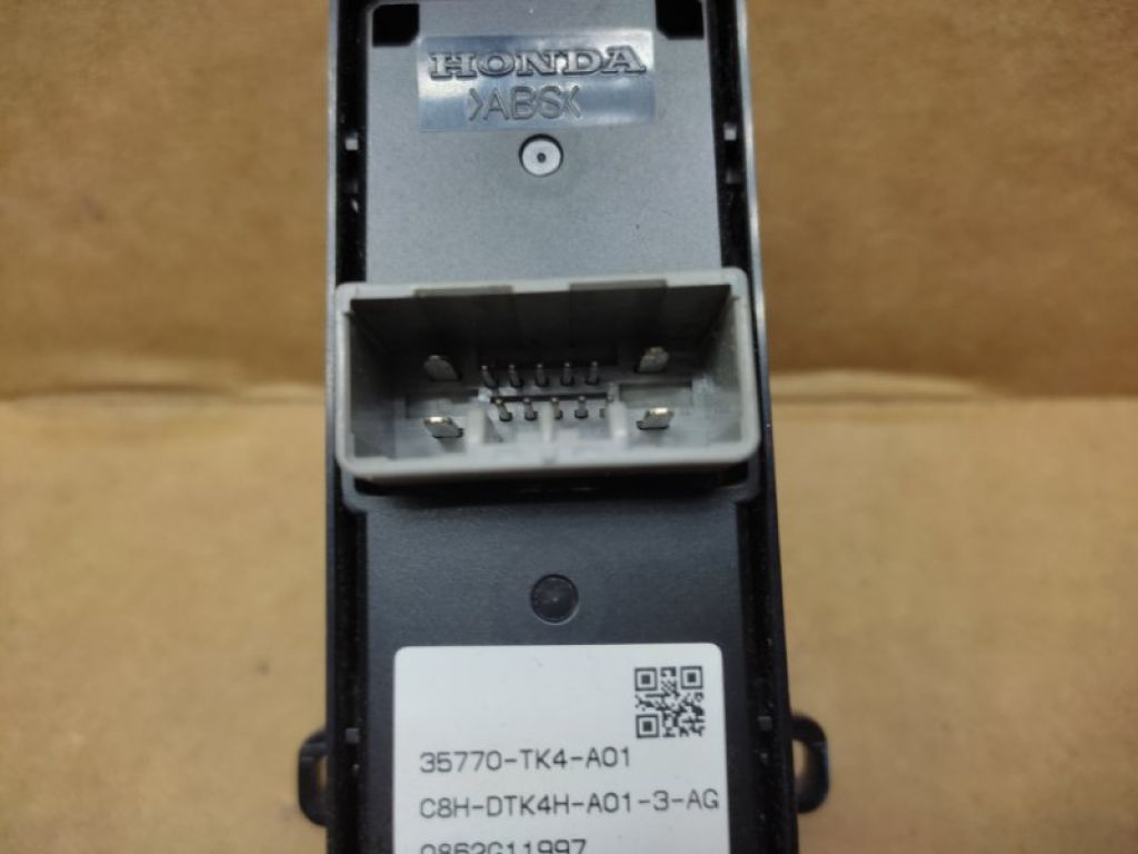 35770-TK4-A01 | Кнопка стеклоподъемника ACURA ILX 12-16 - Фото 4