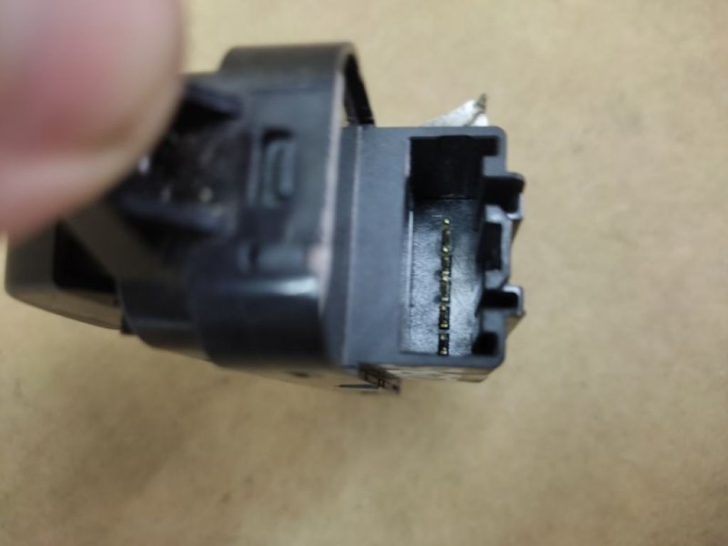 TD11-66-380 | Кнопка стеклоподъемника MAZDA CX-9 06-16 - Фото 3