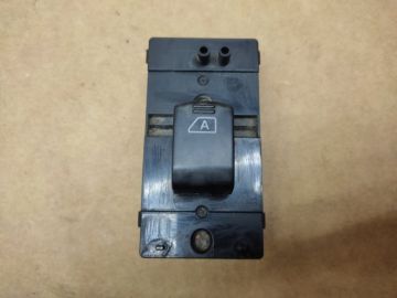 Кнопка стеклоподъемника задн. INFINITI M35/M45 04-10