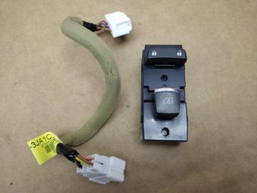 Кнопка стеклоподъемника передн. прав. INFINITI QX60/JX35 12-20