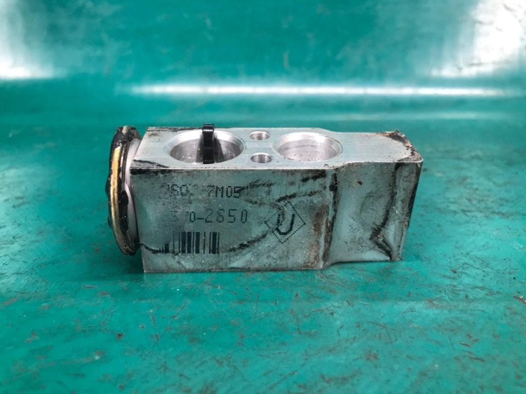 88515-60230 | Клапан кондиционера TOYOTA LAND CRUISER PRADO 150 09-17