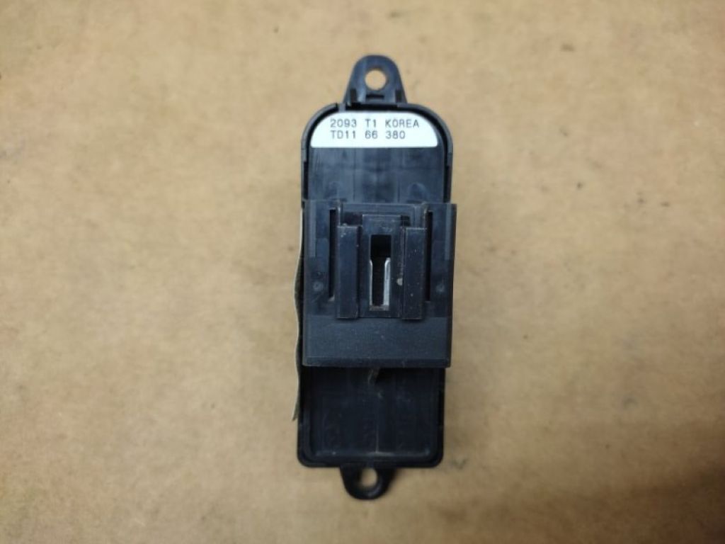 TD11-66-380 | Кнопка стеклоподъемника MAZDA CX-9 06-16 - Фото 3