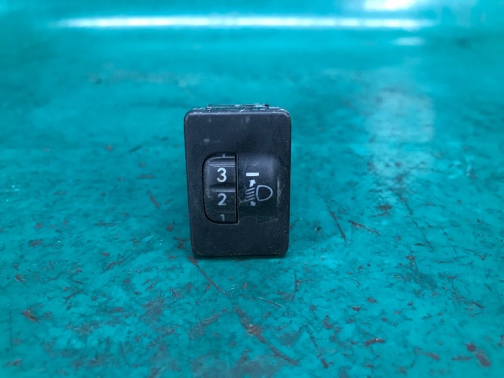 84152-52100 | Коректор фар TOYOTA LAND CRUISER PRADO 150 09-17