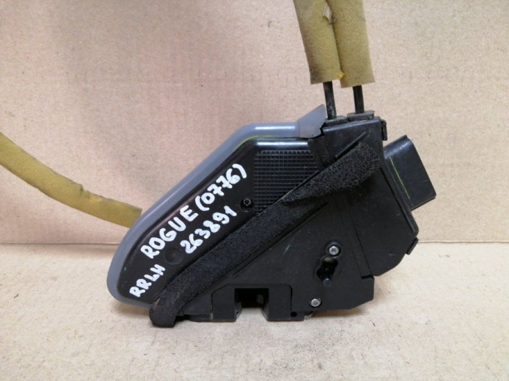 82501-4BA0A | Замок двері задн. лів. NISSAN X-TRAIL/ROGUE T32 13-20