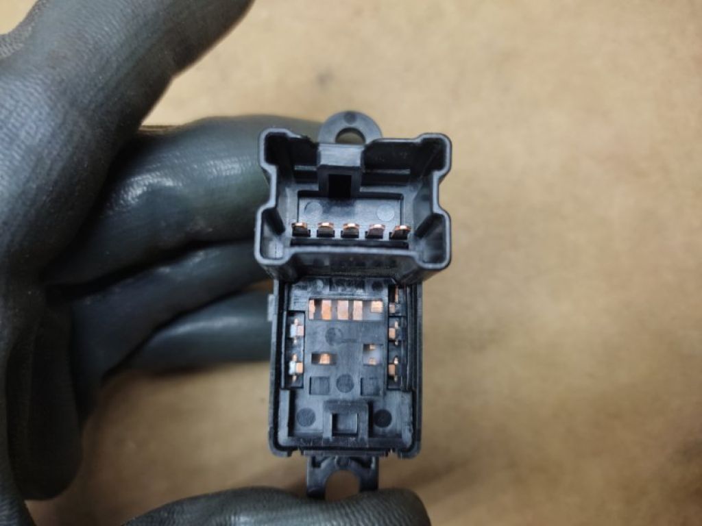 25411-1KL5A | Кнопка стеклоподъемника NISSAN SENTRA B17 12-21 - Фото 3