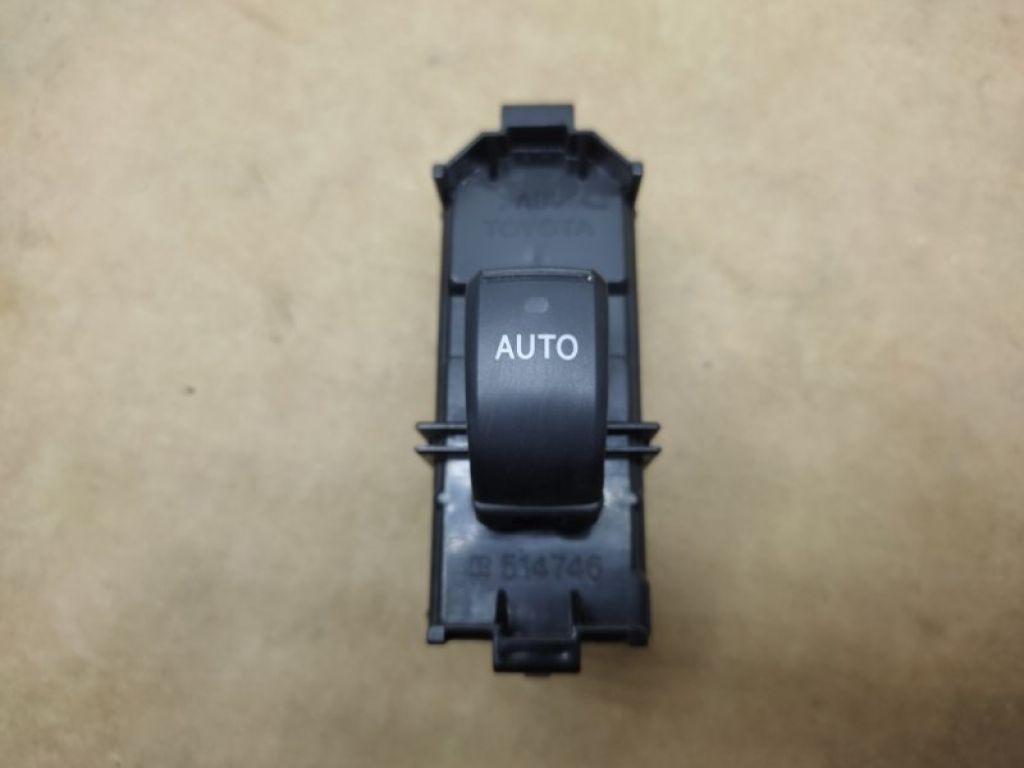 84030-53040 | Кнопка склопідіймача LEXUS IS250/350 05-13