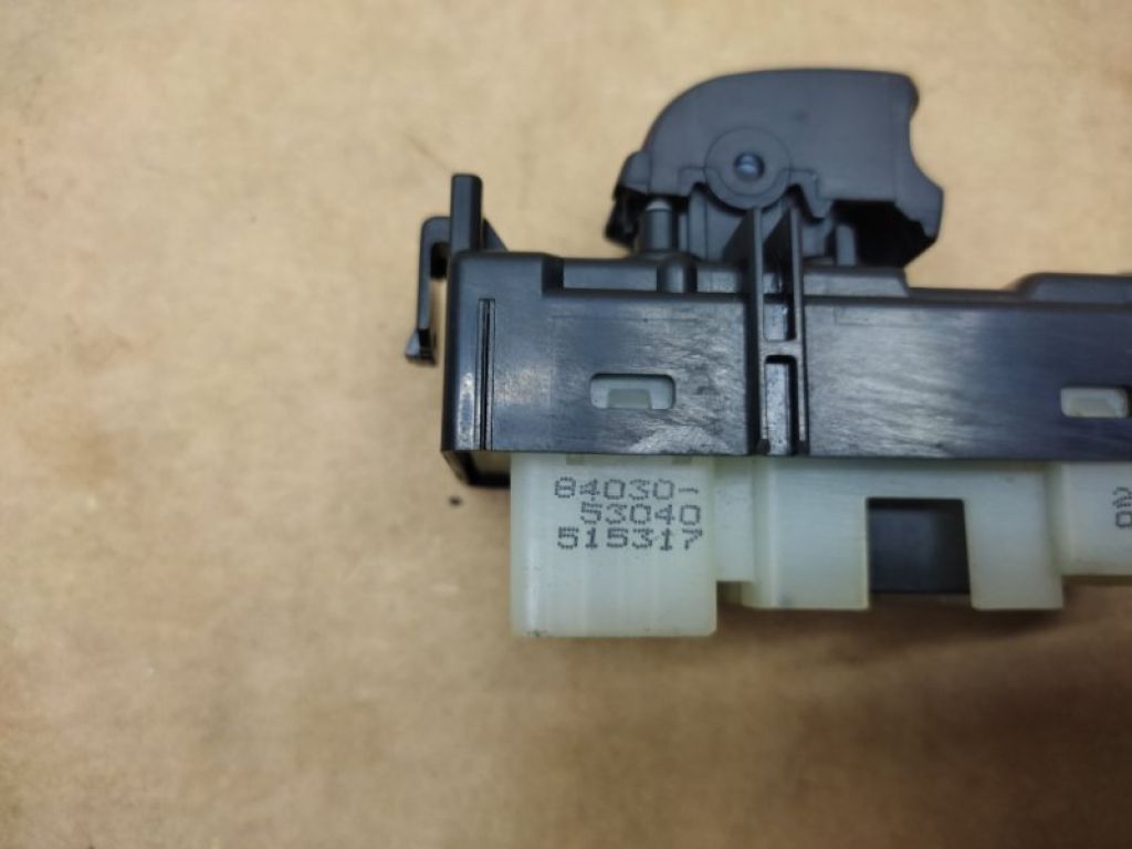 84030-53040 | Кнопка склопідіймача LEXUS IS250/350 05-13 - Фото 3