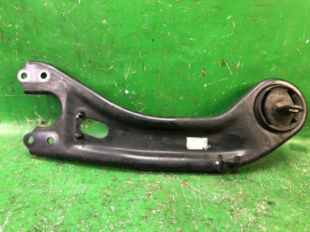 552703S000 | Рычаг задней подвески продольный лев. HYUNDAI SONATA YF 10-14