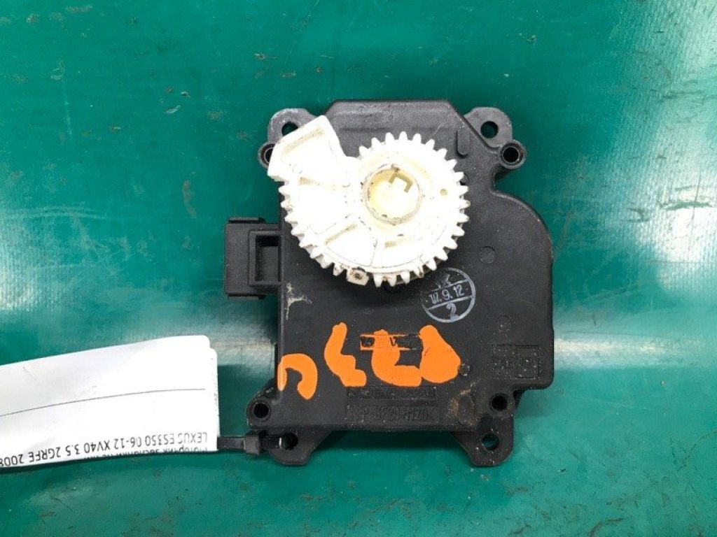 87106-33260 | Моторчик заслонки печки LEXUS ES350 06-12
