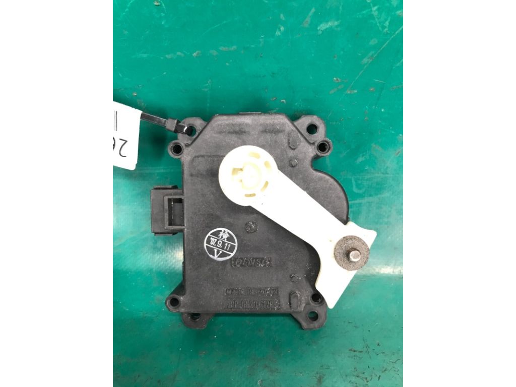 87106-33270 | Моторчик заслінки пічки LEXUS ES350 06-12