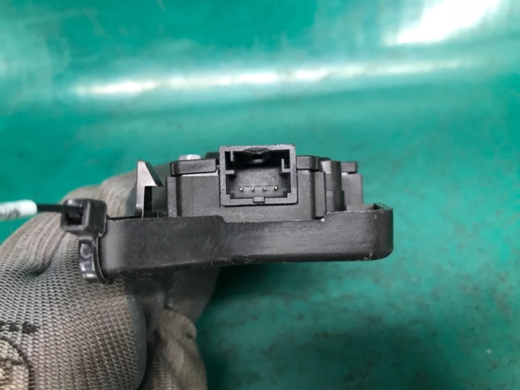 27740-5DA0B | Моторчик заслонки печки INFINITI QX30 16-20 - Фото 4