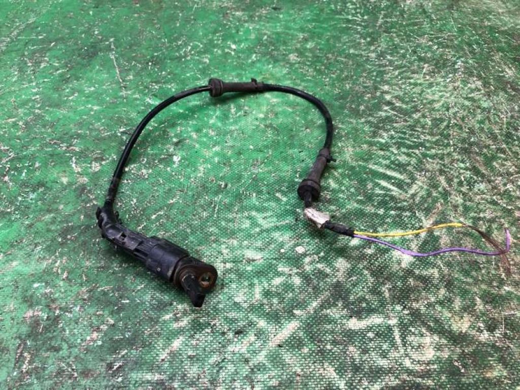 HV6Z-2C204-A | Датчик ABS передн. FORD FOCUS 10-18