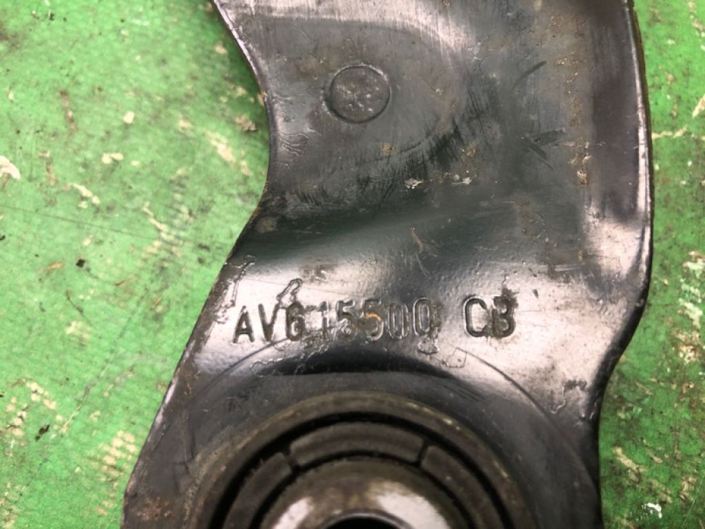 AV6Z-5500-B | Важіль задньої підвіски поперечний верхній FORD FOCUS 10-18 - Фото 5