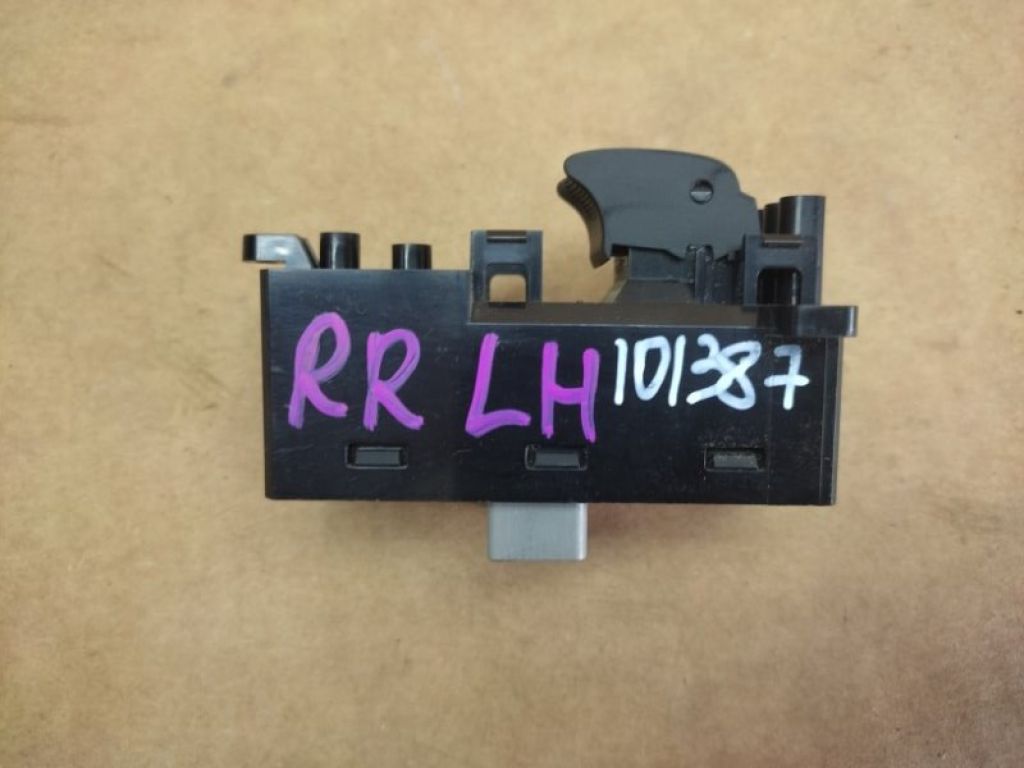 35770-TK4-A01 | Кнопка стеклоподъемника задн. ACURA ILX 12-16 - Фото 2