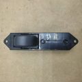 MR587792 | Кнопка стеклоподъемника MITSUBISHI OUTLANDER 03-07