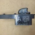MR587792 | Кнопка стеклоподъемника MITSUBISHI OUTLANDER 03-07 - Превью 2