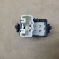 Кнопка склопідіймача TOYOTA PRIUS - 20 03-11 - Прев'ю 3