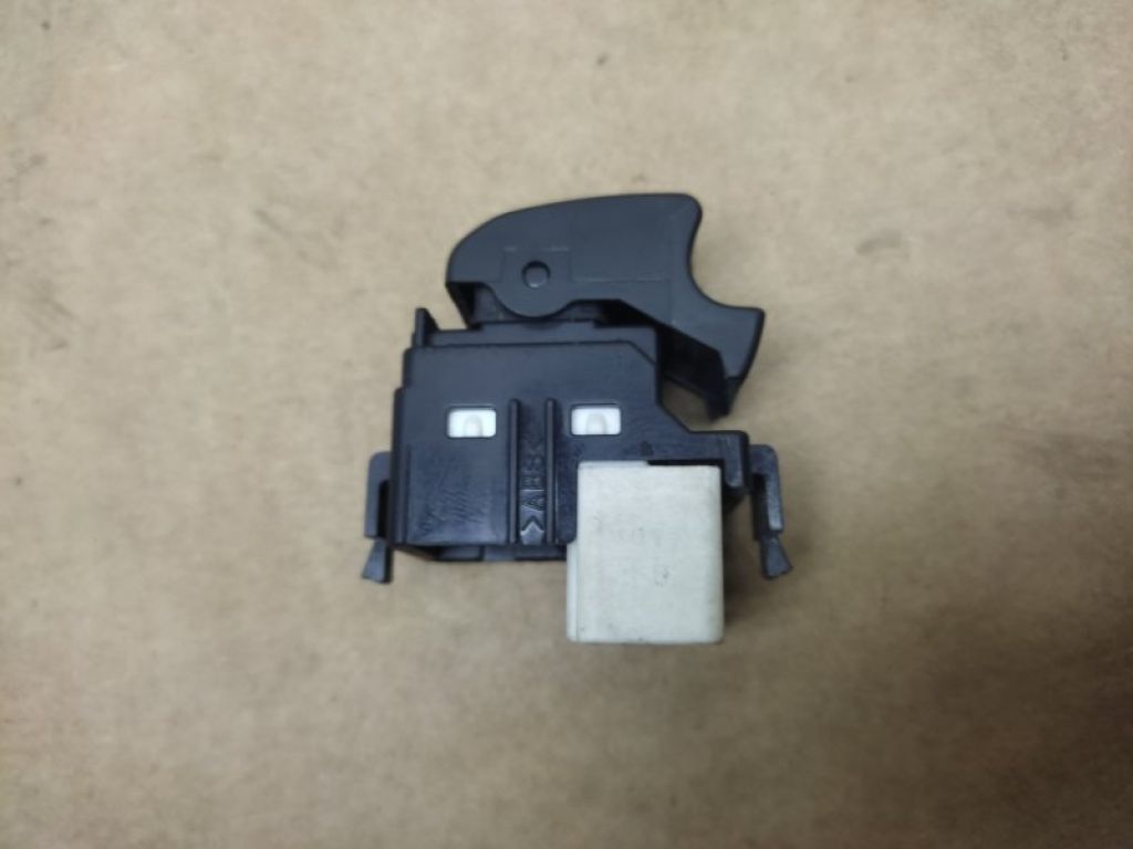 Кнопка склопідіймача TOYOTA PRIUS - 20 03-11 - Фото 4