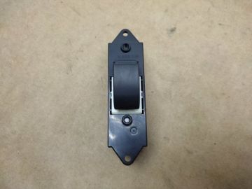 Кнопка стеклоподъемника MITSUBISHI ASX / OUTLANDER SPORT 10-21