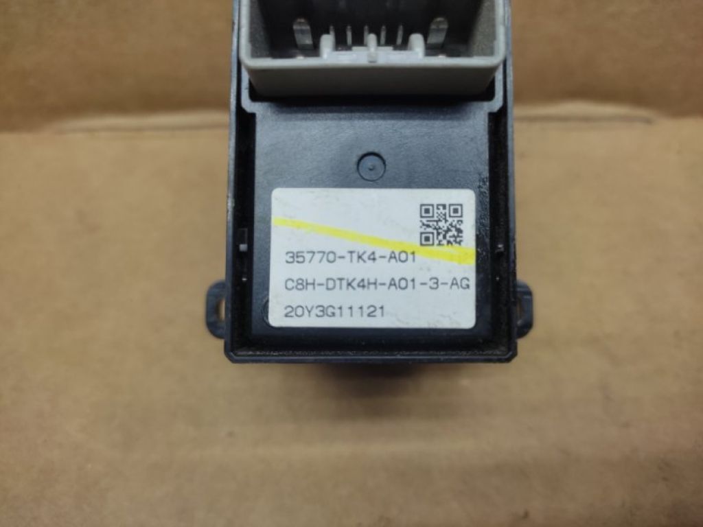35770-TK4-A01 | Кнопка стеклоподъемника ACURA RDX 12-19 - Фото 3