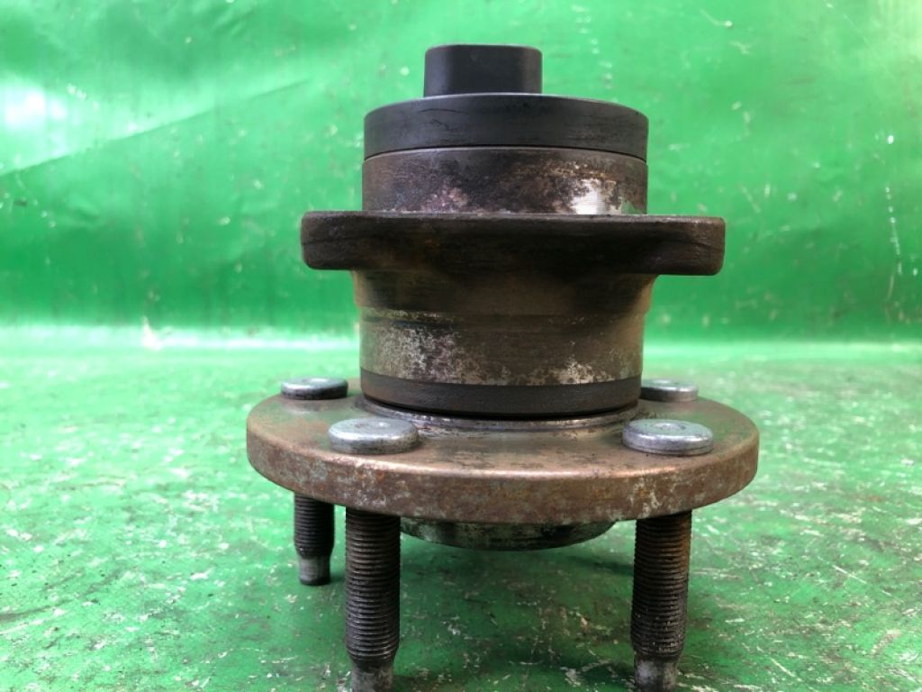 9T4Z-1104-A | Ступица задн. прав. FORD EDGE 06-14