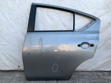 Двері задн. лів. NISSAN VERSA B17 11-19