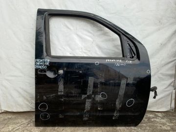 Двері передн. прав. NISSAN FRONTIER 04-21