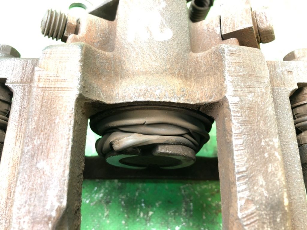 68029889AD | Супорт гальмівний задн. лів. DODGE JOURNEY 08-20 - Фото 4