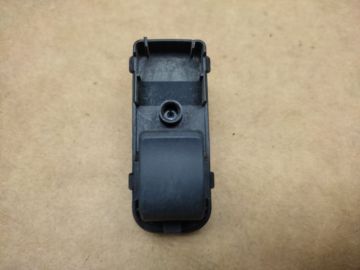 Кнопка стеклоподъемника передн. прав. MAZDA CX-3 14-18