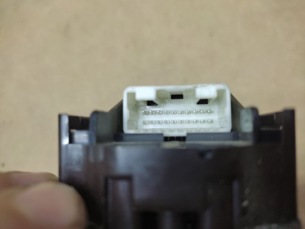 84040-33070 | Блок управления стеклоподъемниками передн. лев. LEXUS ES350 06-12 - Фото 4