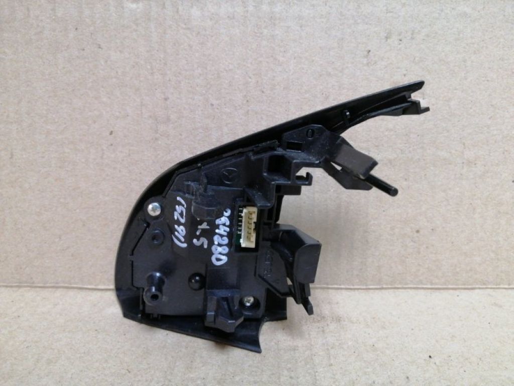 KD35-66-4M3 | Кнопки на руль прав. MAZDA CX-5 (KE) 11-17 - Фото 2
