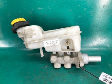 Головний гальмівний циліндр JEEP PATRIOT 10-17