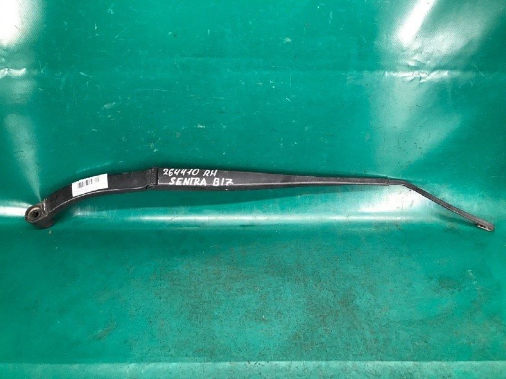 28886-3SG0A | Повідець склоочисника передній прав. NISSAN SENTRA B17 12-21