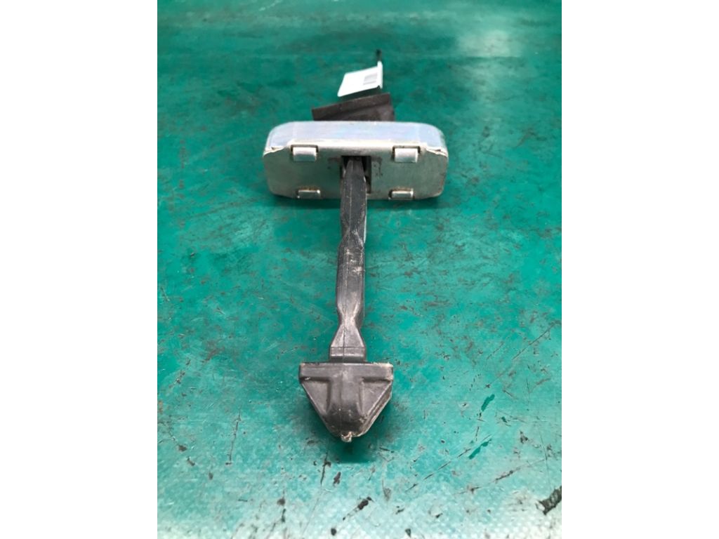 68640-0E010 | Обмежувач дверей задн. лів. LEXUS RX300/330/350/400 03-09 - Фото 6