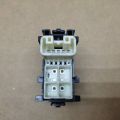 84810-52030 | Кнопка стеклоподъемника TOYOTA RAV4 05-12 - Превью 3