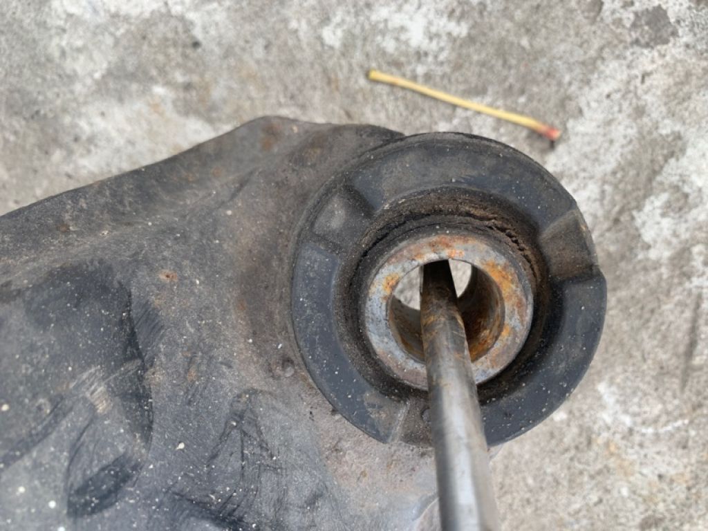 MN101953 | Балка передней подвески MITSUBISHI ECLIPSE 05-08 - Фото 4