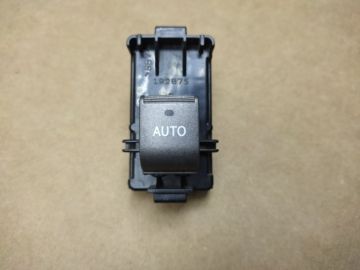 Кнопка склопідіймача LEXUS LS460 06-12