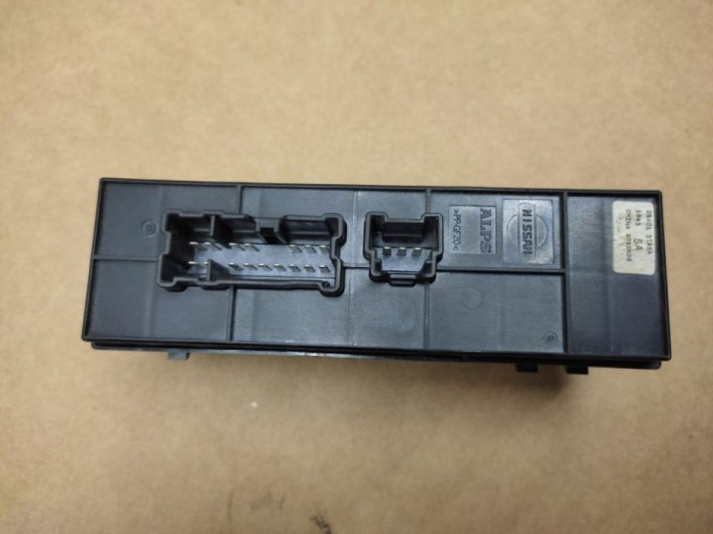 25401-3TA5A | Кнопка склопідіймача NISSAN ALTIMA L33 12-18 - Фото 3